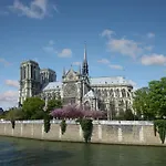 2 Bedrooms Apartment Latin Quarter