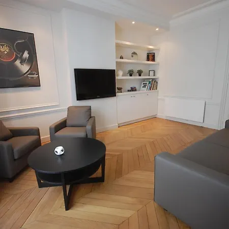 2 Bedrooms Latin Quarter Paris
